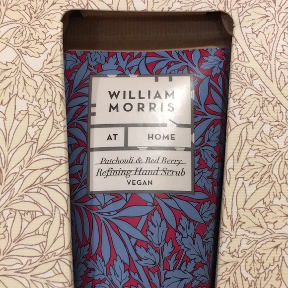 William Morris At Home Scented Hand Care Treats Boxed Set NWT England *No Cover - Picture 6 of 16